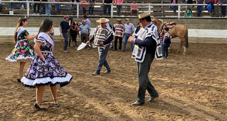 Altas Delicias bail la cueca m s alegre del Primera con Puntos de