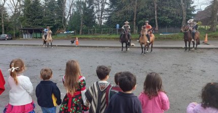 Las bonitas jornadas de vinculación del Club Llanquihue con escolares