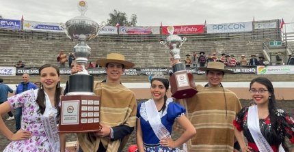 Campeones Nacionales Escolares celebraron la gran hazaña que lograron en Curicó