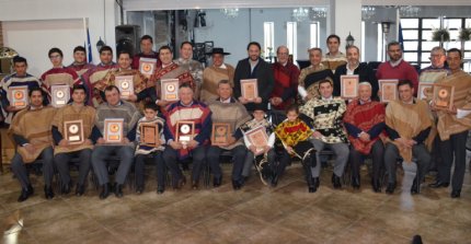 Asociación El Libertador repartió distinciones a su Cuadro de Honor