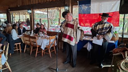 Santiago Cumbre se reunió en un ameno almuerzo para celebrar el fin de temporada