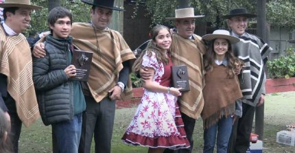 Medialuna de Chocalán acogió rodeo del Colegio Maitenes en jornada llena de tradiciones