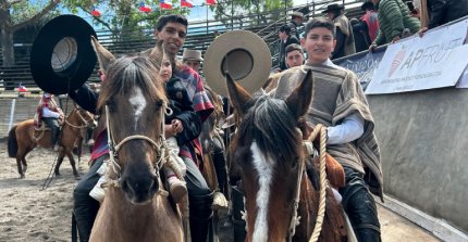 Hernández y González festejaron en la serie de mayor puntaje del Nacional Escolar