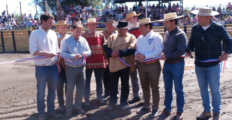 La reinauguración de la remozada Medialuna de Villa Prat