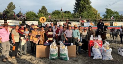 Scarlet Tapia y Valentina Yáñez sumaron alegría en el Rodeo Femenino de Pitrufquén