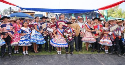 Con presencia del ministro Undurraga: la segunda jornada del Nacional de Cueca Huasa