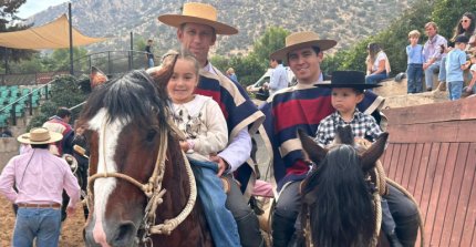 Tay Mal y Romancero sacaron chispas: Palmas de Peñaflor tuvo sólido triunfo en Batuco