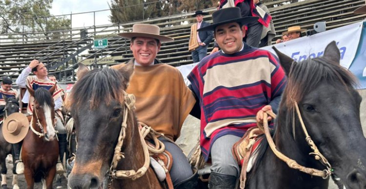 Benjamín Muñoz y Eberthan Reyes sumaron un merecido premio a su esfuerzo