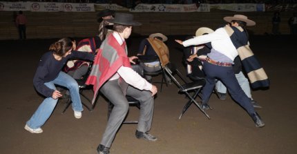 Los Juegos Criollos alegraron al público del Campeonato Nacional Universitario