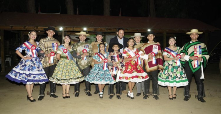 La ceremonia de bienvenida del XIV Campeonato Nacional de Rodeo Femenino